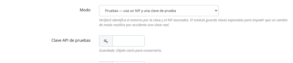 Selector de modo y campo de clave API de pruebas en la configuración del módulo
